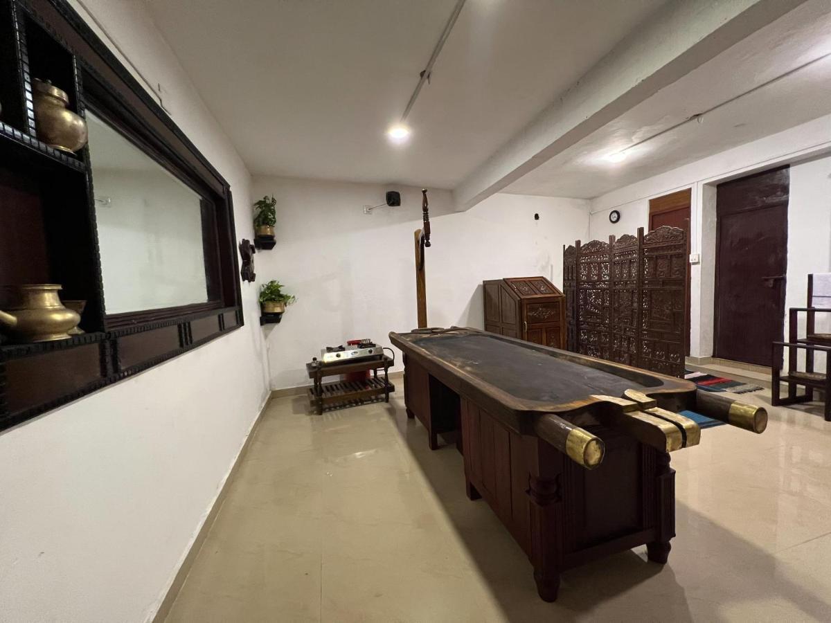 מלון Alappuzha Vedha Ayurvedic Panchakarma Treatment Centre מראה חיצוני תמונה