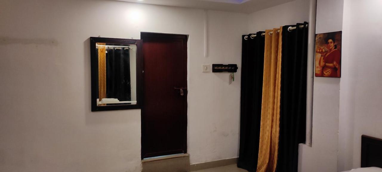 מלון Alappuzha Vedha Ayurvedic Panchakarma Treatment Centre מראה חיצוני תמונה