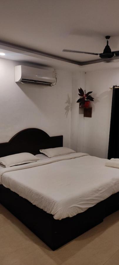 מלון Alappuzha Vedha Ayurvedic Panchakarma Treatment Centre מראה חיצוני תמונה